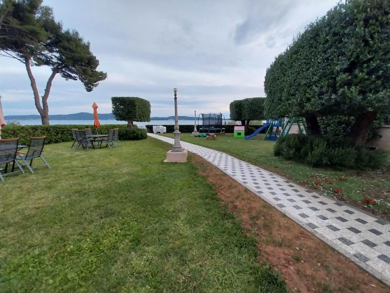 Apartments Becky On A Sandy Beach Without Crowd Sukošan Extérieur photo