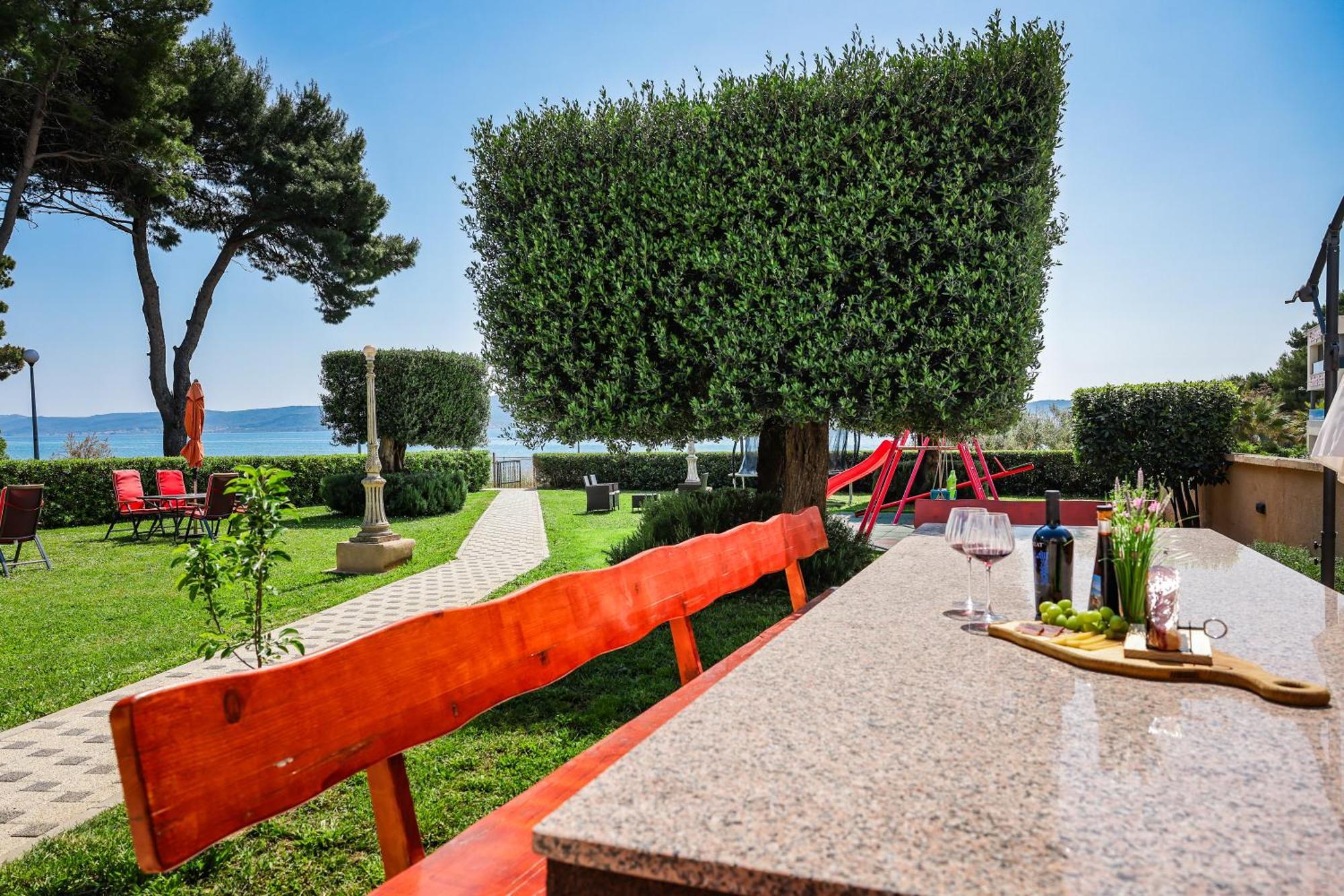 Apartments Becky On A Sandy Beach Without Crowd Sukošan Extérieur photo